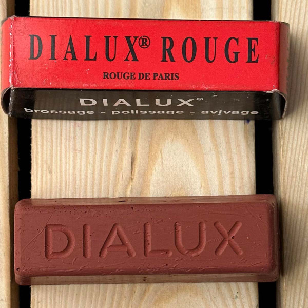 Dialux червона полірувальна для золота
